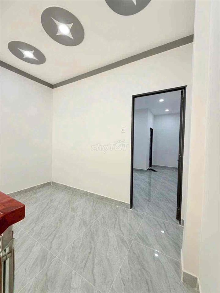 Nhà mới hẻm xe hơi thông