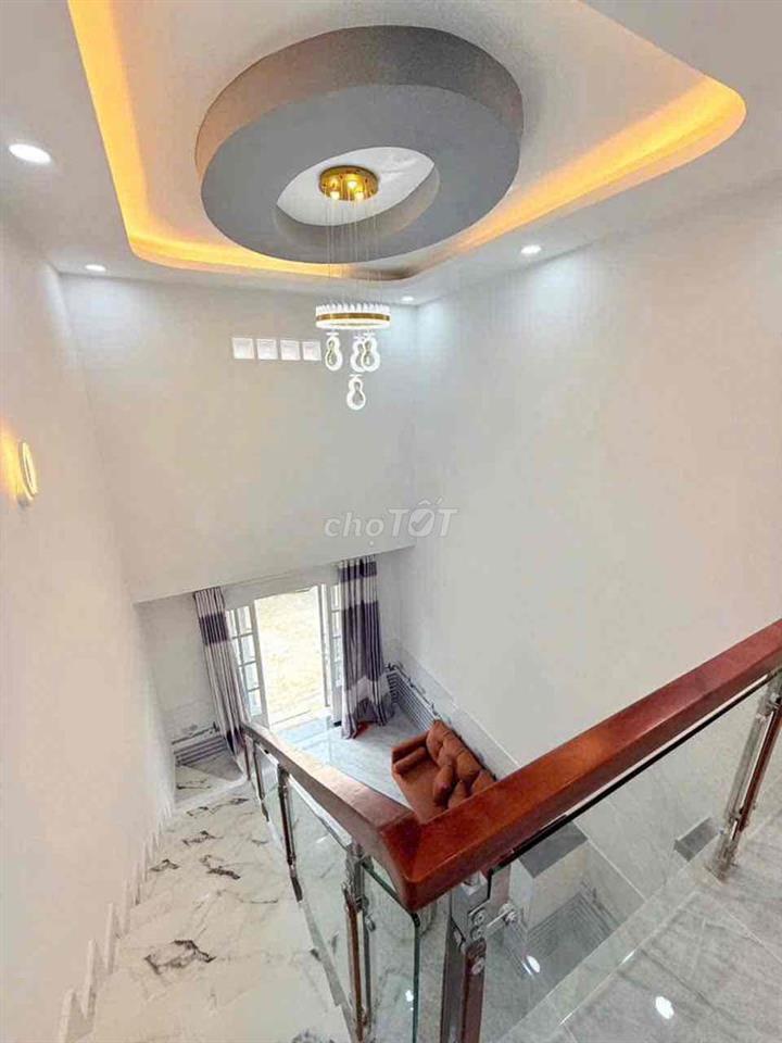 Nhà mới hẻm xe hơi thông