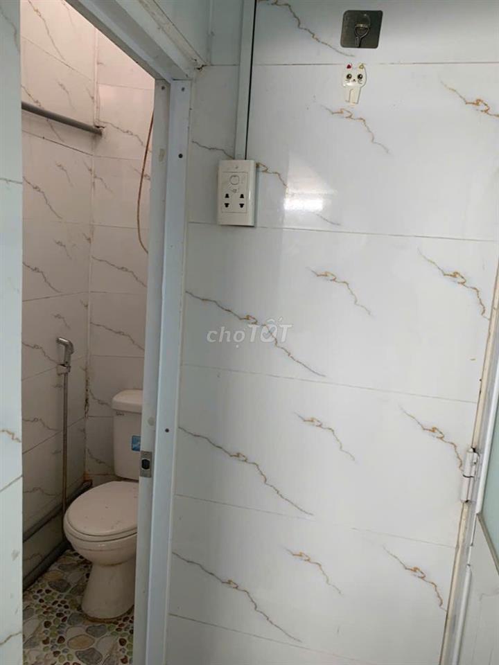 Cho thuê nhà mặt tiền mặt phố khu dân cư đông