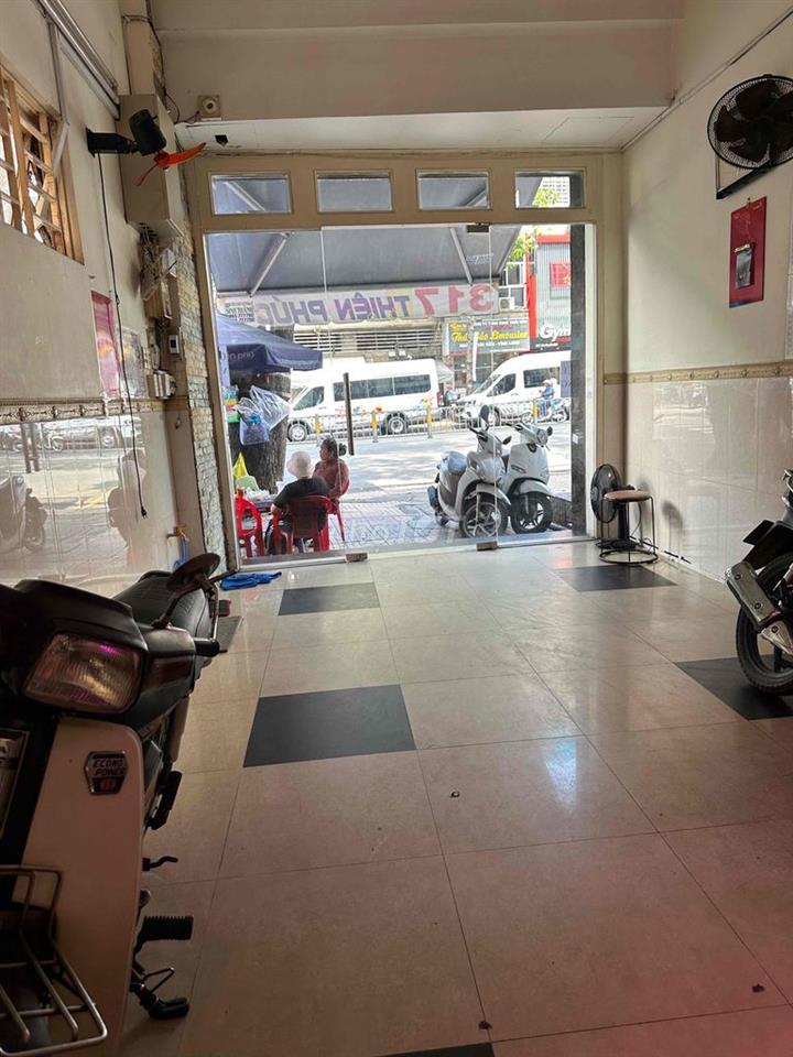 MẶT TIỀN TRUNG TÂM HCM