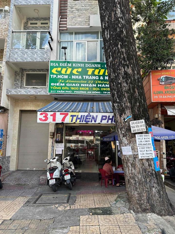 MẶT TIỀN TRUNG TÂM HCM