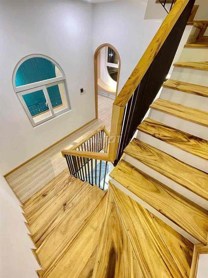 🔥NHÀ ĐẸP 3 TẦNG CÓ HỒ XỤC HIỆN ĐẠI - KIỆT LÊ DUẨN FULLNT
