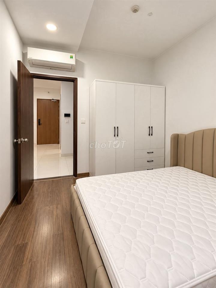 Bán căn hộ Pegasuite 2 sổ hồng sẵn giá 3,3 tỷ view Q1 pháo hoa