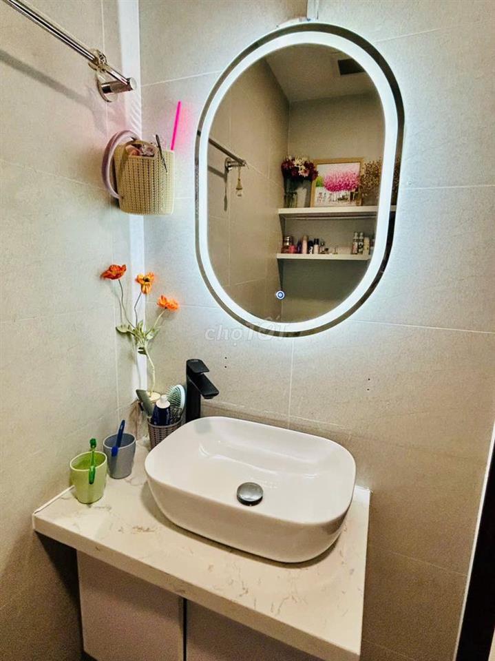 Bán căn hộ Pegasuite 2 sổ hồng sẵn giá 3,3 tỷ view Q1 pháo hoa