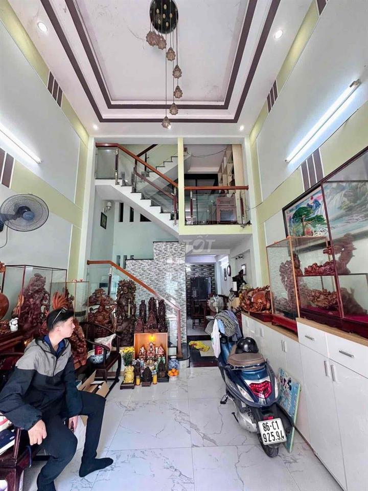 40m2 - NHÀ 2 MẶT TIỀN- HXH 1 TRỤC QUANG TRUNG