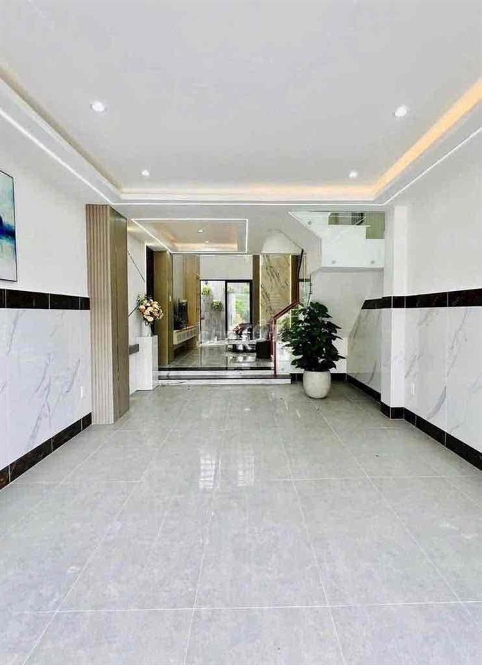BÁN NHANH NHÀ HẺM OTO NGUYỄN THỊ MINH KHAI, QUẬN 3. GIÁ:5,88Tỷ/4,6x15M