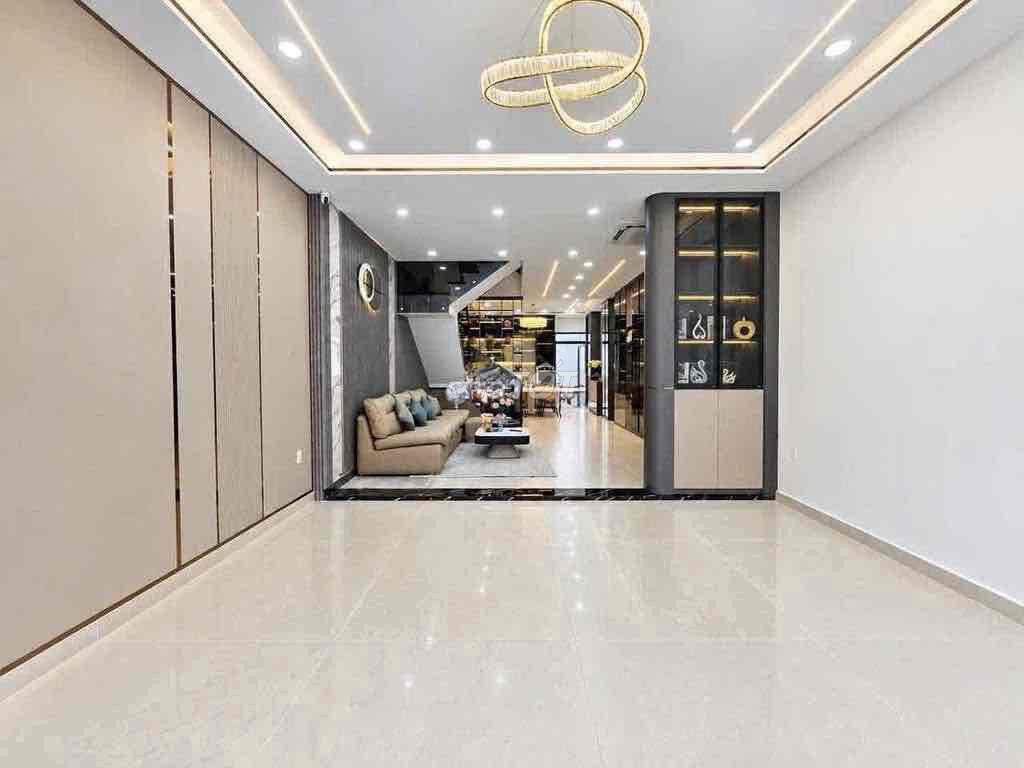 Nhà Hẻm Xe Hơi Cần Bán Đường Cao Đạt, Quận 5. Giá Tốt 5Tỷ720/5x15-75m2
