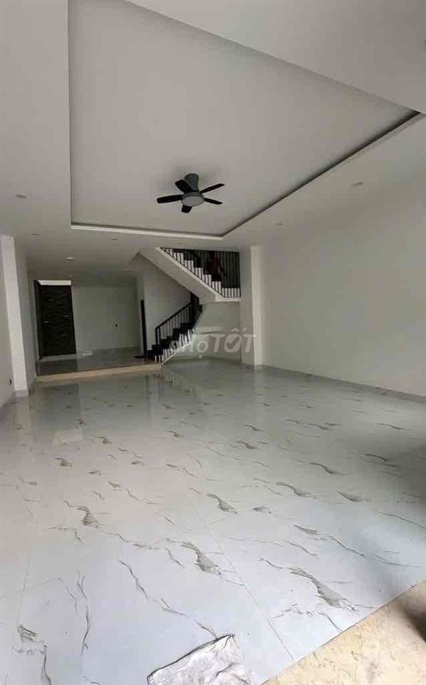 BÁN GẤP NHÀ HẺM OTO LƯƠNG NHỮ HỌC, QUẬN 5. GIÁ CHỦ BÁN: 5Tỷ980/5,4x13m