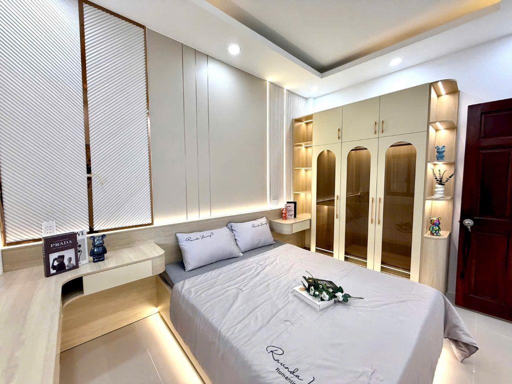 (HIẾM)Bán nhà 3 tầng, 2 mặt tiền, 3 bước ra Huỳnh Tấn Phát, nở hậu 5 x 12, ở hay KD buôn bán đều ổn, giá 5 tỷ