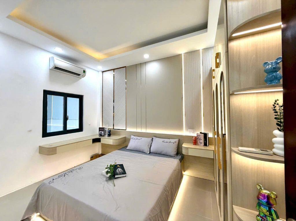 (HIẾM)Bán nhà 3 tầng, 2 mặt tiền, 3 bước ra Huỳnh Tấn Phát, nở hậu 5 x 12, ở hay KD buôn bán đều ổn, giá 5 tỷ