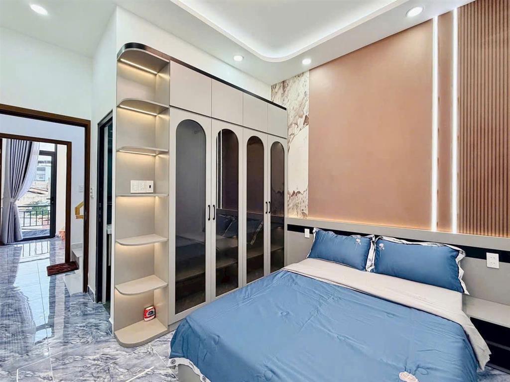Nhà Huỳnh Tấn Phát 3 tầng, 4PN , mới xây 100% , ngang 5m, full nội thất đẹp, chỉ nhỉnh 4