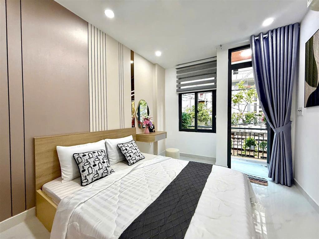 Bán nhà Huỳnh Tấn Phát ngang 4m, nhà mới xây 1T1L, trung tâm Q7, giá 2,9 tỷ