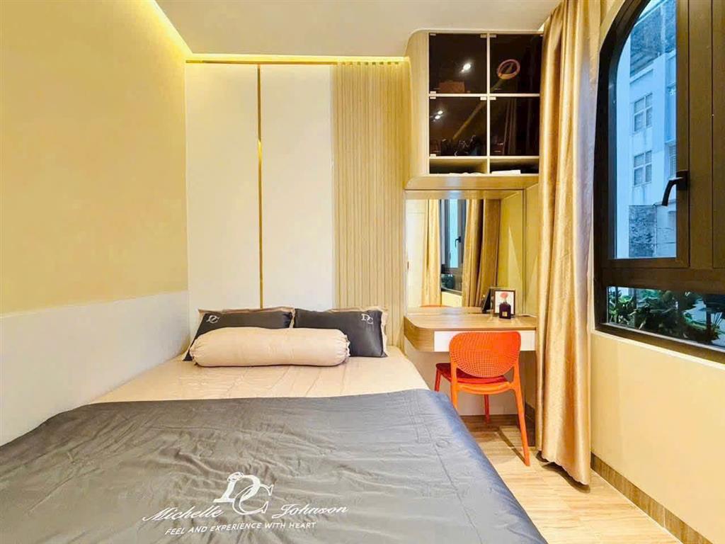 (HOT)Bán nhà Lý Phục Man, Q7, 3 tầng, 4PN ,3WC, hẻm xe hơi, giá chỉ 4,5 tỷ