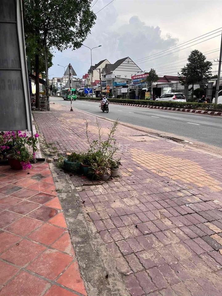 Mặt Bằng Gần Ngã 3 Chợ Cũ Bến Súc