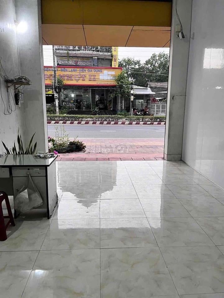 Mặt Bằng Gần Ngã 3 Chợ Cũ Bến Súc