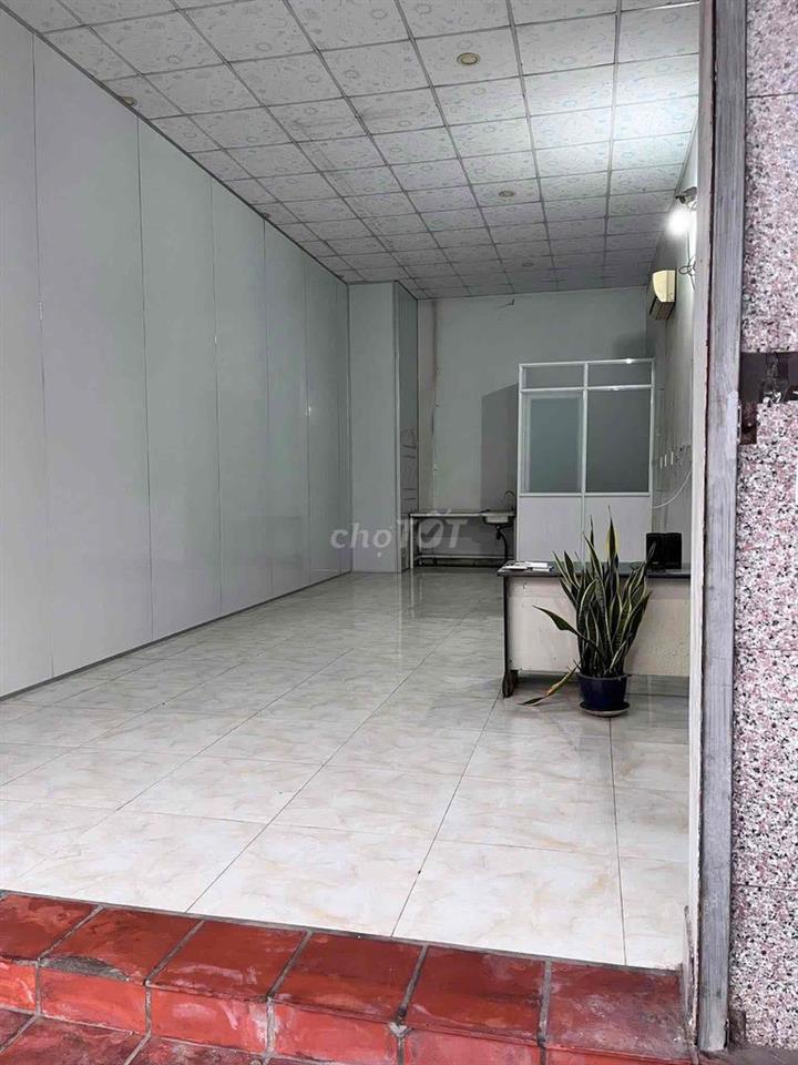 Mặt Bằng Gần Ngã 3 Chợ Cũ Bến Súc