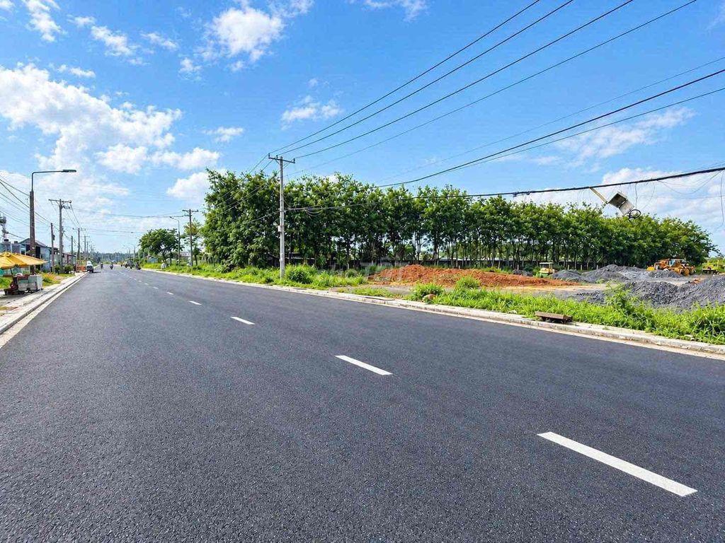 ĐẤT NỀN MẶT TIỀN ĐƯỜNG HƯƠNG LỘ 15 - PHƯỜNG TÂN TRIỀU