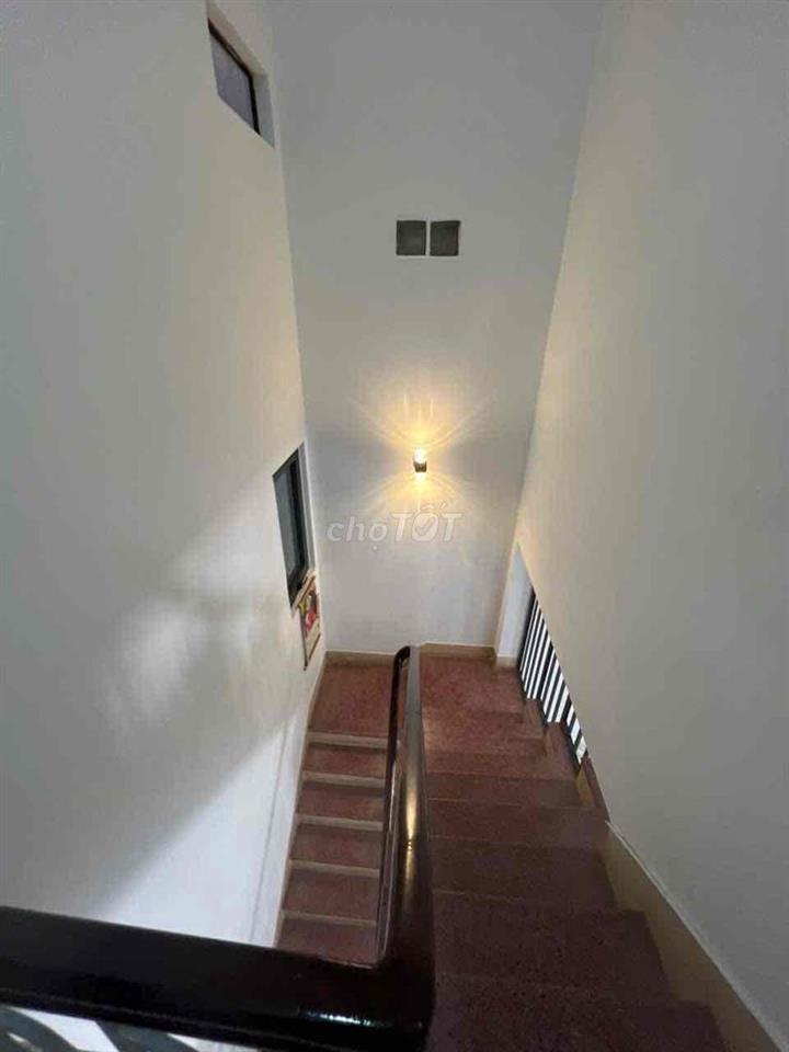 lvcc bán nhà 1 lầu, 4pn 2 wc