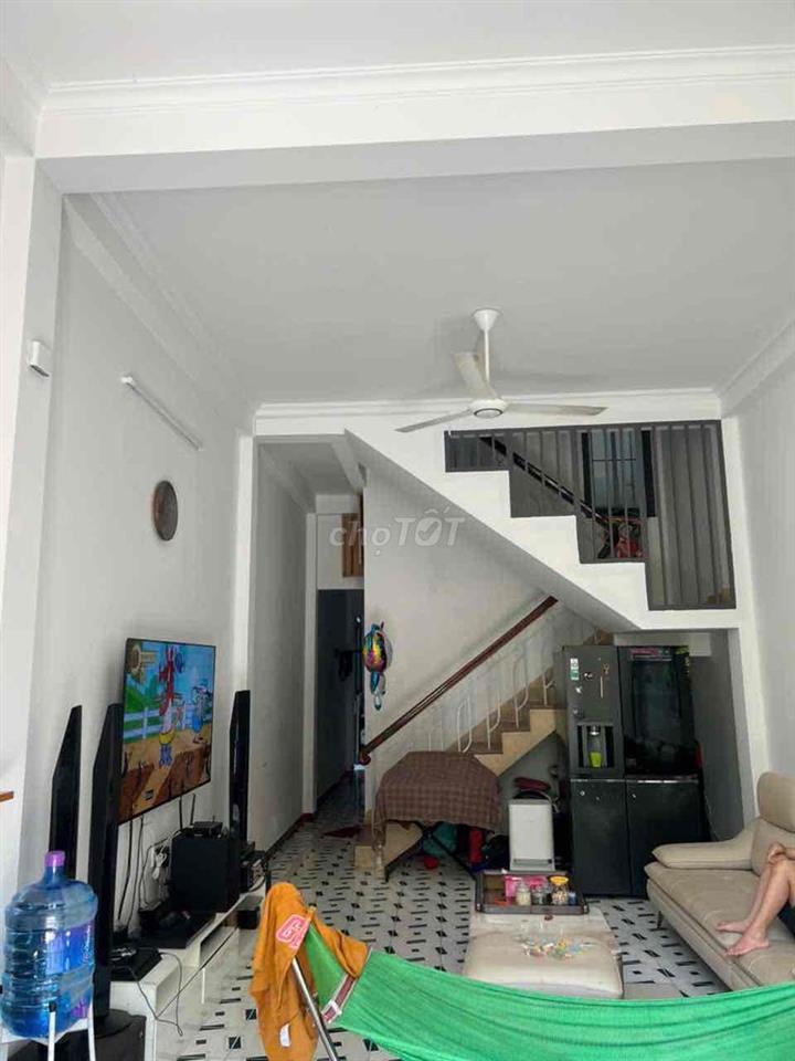 lvcc bán nhà 1 lầu, 4pn 2 wc