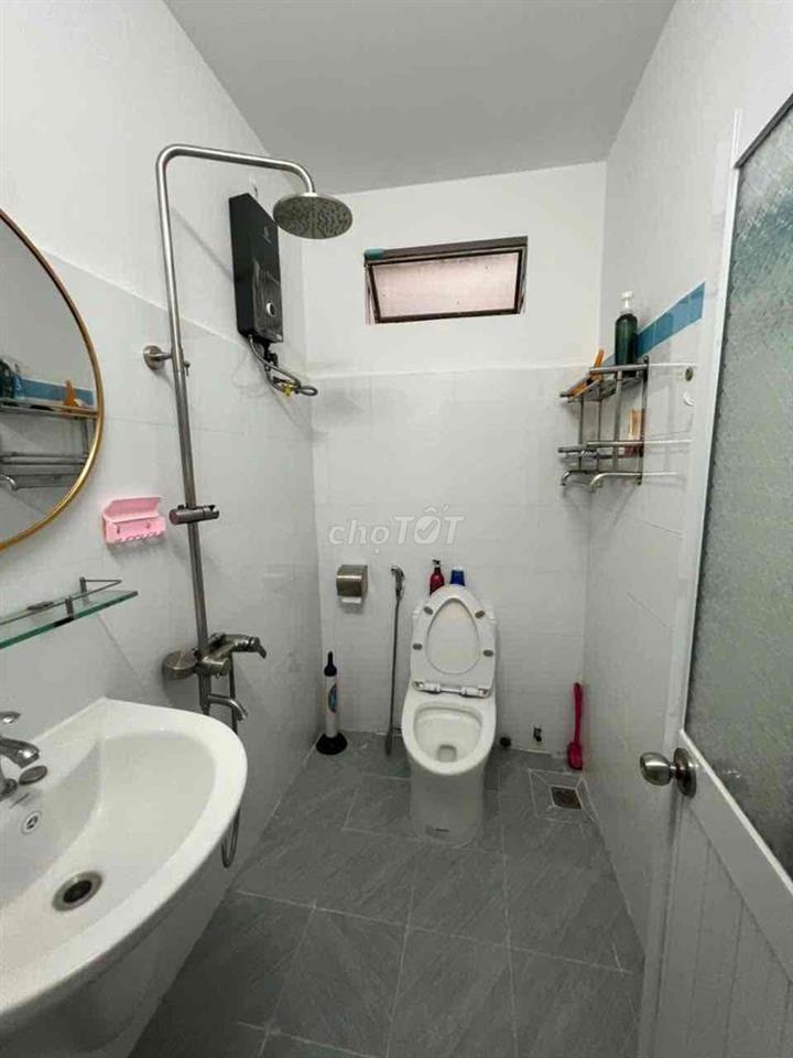 lvcc bán nhà 1 lầu, 4pn 2 wc