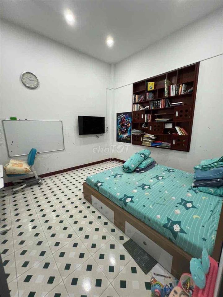 lvcc bán nhà 1 lầu, 4pn 2 wc