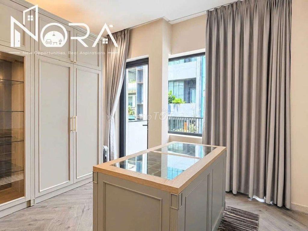 Căn hộ Studio ban công full nội thất Hai Bà Trưng gần Vincom Center 