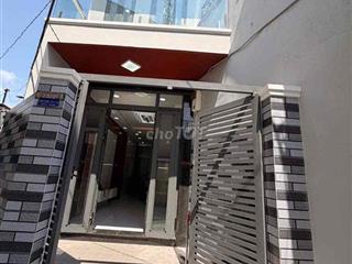 ngang 3m dài 12m dg 7m 1 trệt 1 lầu vào ở ngay
