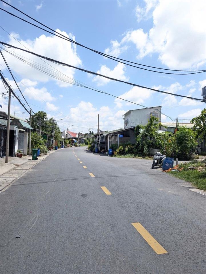 Vỡ Nợ ! Bán 153m2 đất tại Ngay trung tâm Thị Trấn Củ Chi Giá 410 Triệu