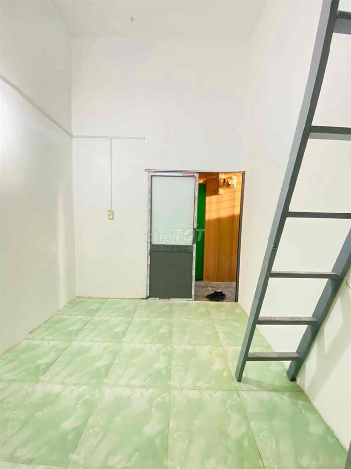 PHÒNG TRỌ TÂN BÌNH – LẠC LONG QUÂN
