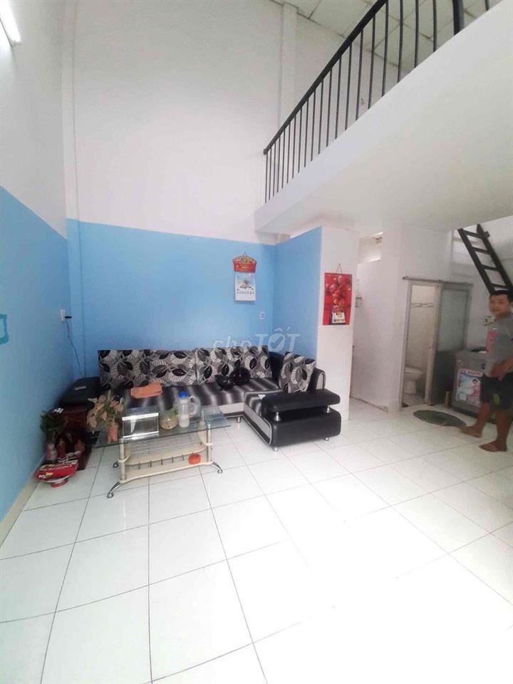 nhà ko ở đang cho thuê cần bán