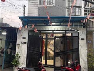 Nhà mặt tiền xe hơi