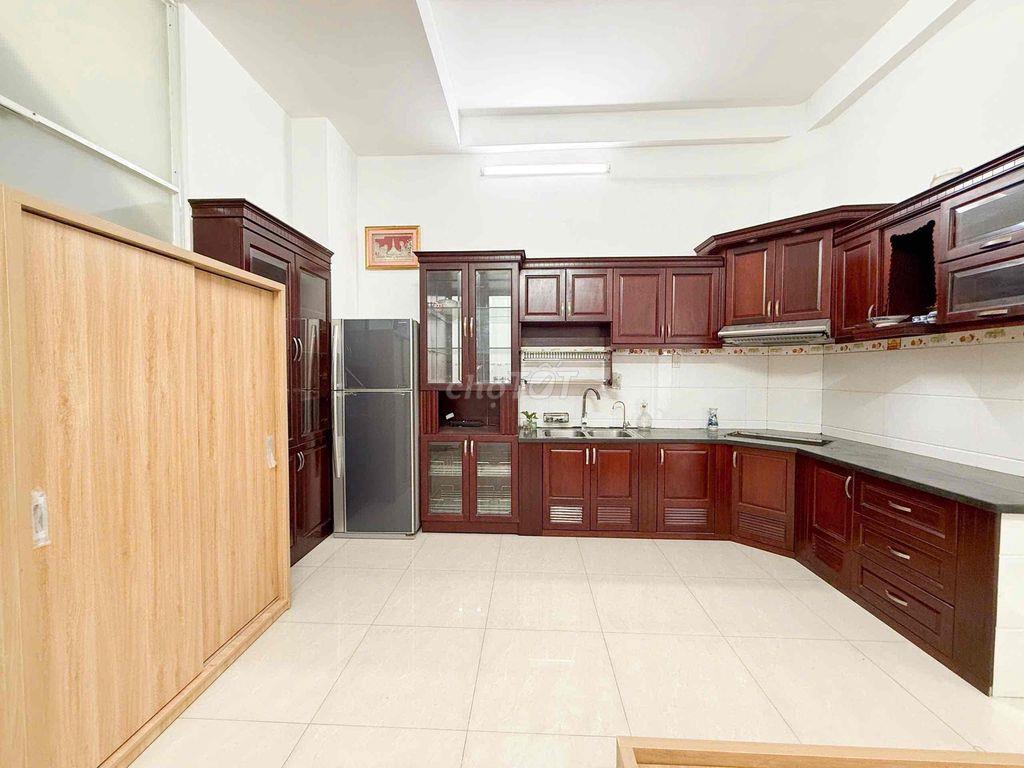 Phòng cho thuê Tân Sơn Nhì – Giá tốt, có máy lạnh