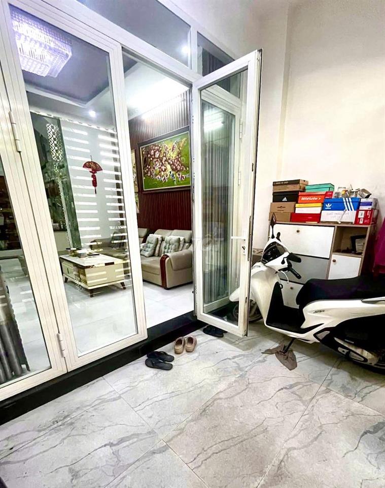 Cần bán nhà phố 1 trệt 3 lầu hẻm xe hơi gò vấp