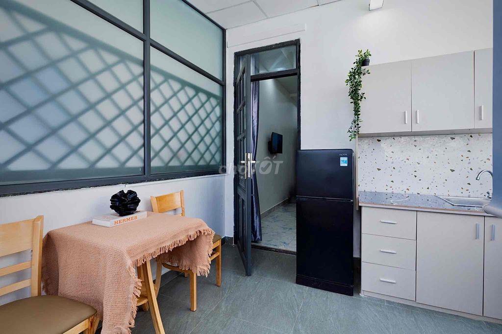 Studio - Ban Công - Lạc Long Quân - Tân Bình
