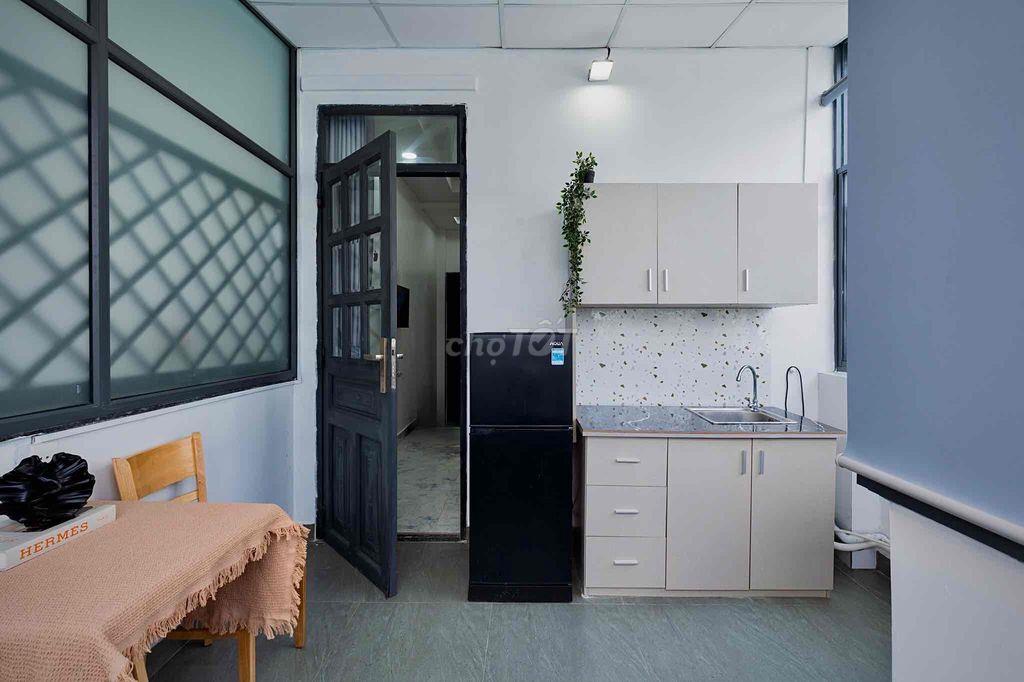 Studio - Ban Công - Lạc Long Quân - Tân Bình
