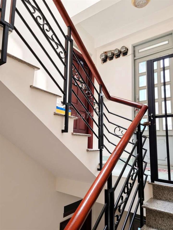 Chính chủ bán nhà diện tích lớn Hẻm 21 Trường Sơn cạnh T1 Tân Sơn Nhất