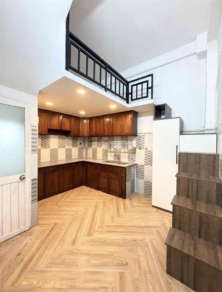 DUPLEX CỬA SỔ TRỜI 4tr NGAY HOÀNG HOA THÁM, NHÀ GAT3