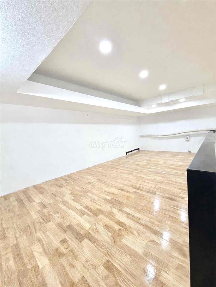 DUPLEX BAN CÔNG MỚI XÂY 5tr NGAY HOÀNG HOA THÁM P13 TB
