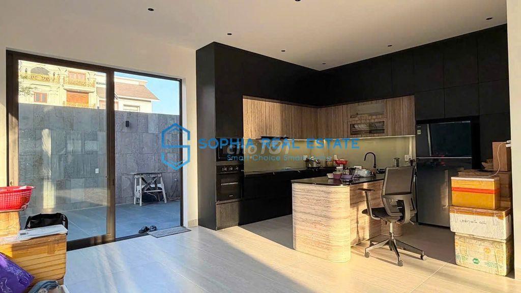 Bước vào là mê ngay😍! Villa 8x20m Không Gian Mở, 4PN sân vườn mini