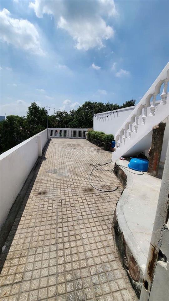 Định cư nn bán 1 căn 2 mặt tiền trục 30/4 gò đậu  nhà mới 2 căn L