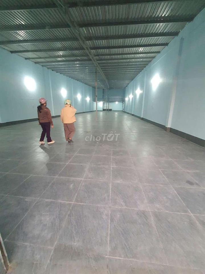 Kho Xưởng Mặt Tiền Đường Xe Tải 10 x 40m 1lửng