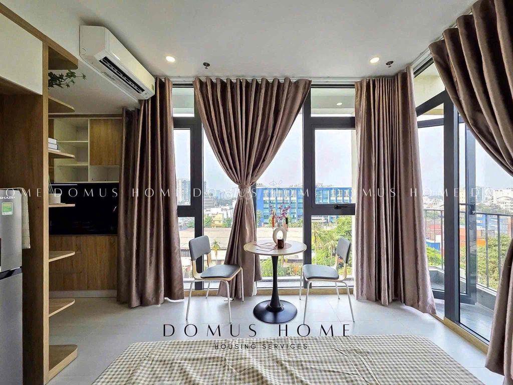 CHO THUÊ CĂN HỘ STUDIO BAN CÔNG FULL NỘI THẤT VIEW THÀNH PHỐ QUẬN 7