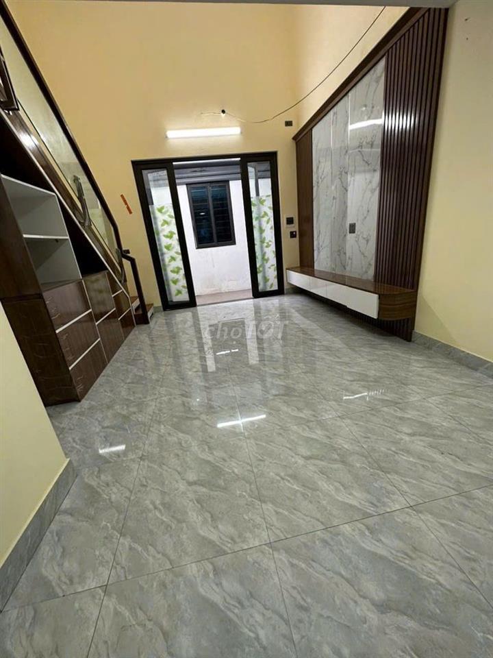 Cho thuê nhà ngõ 87 yên lộ. Cạnh công viên âm nhạc và đại học phenika