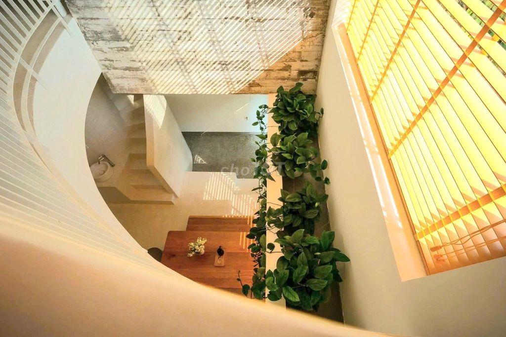 ART VIBE HOUSE SIÊU PHẨM QUANG TRUNG HẺM MỘT TRỤC 36M 3 TẦNG ĐÚC SHR