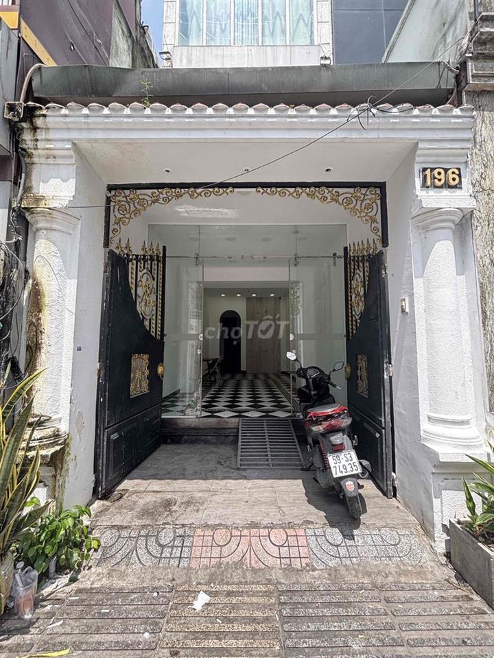CHO THUÊ MẶT TIỀN 196 CÔ GIANG, QUẬN 1 – 25 TRIỆU