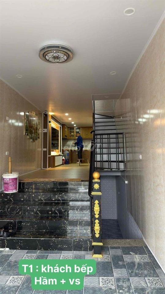 Chính chủ bán nhà 35m2 ô tô đỗ cửa , xem bắn pháo hoa trên ban công