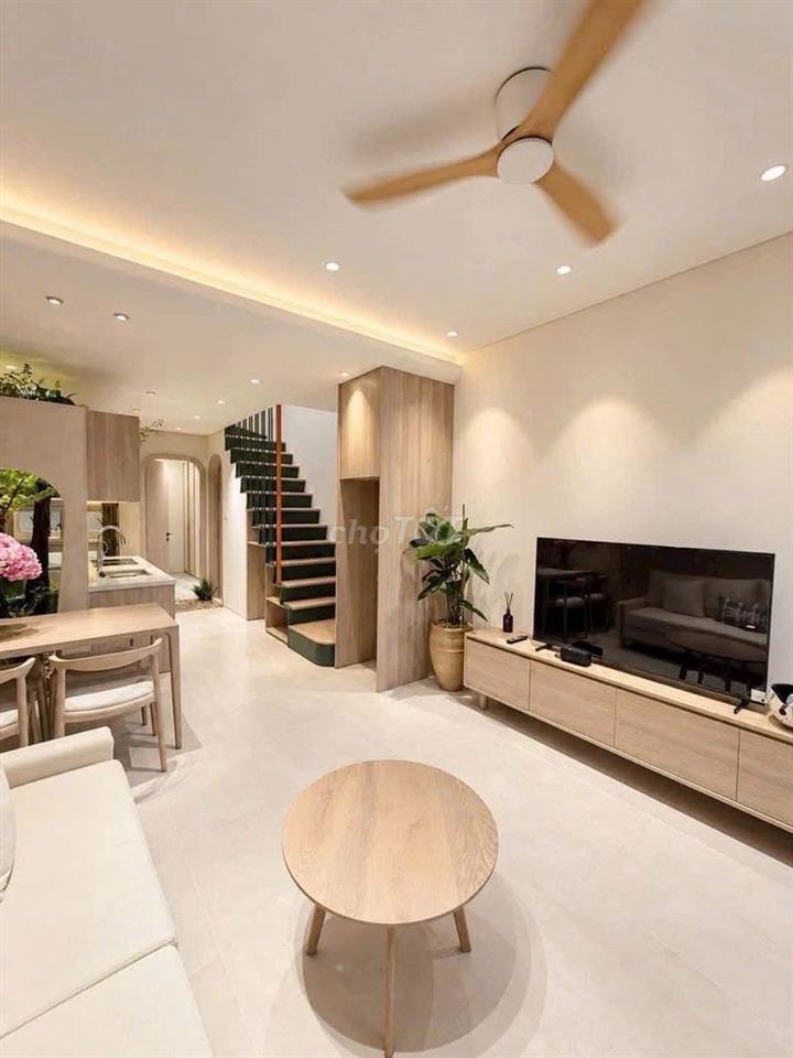 Nhà mới Cô Giang P. Cầu Kiệu - 2 Tầng 46m2 - Nở hậu hoàn công