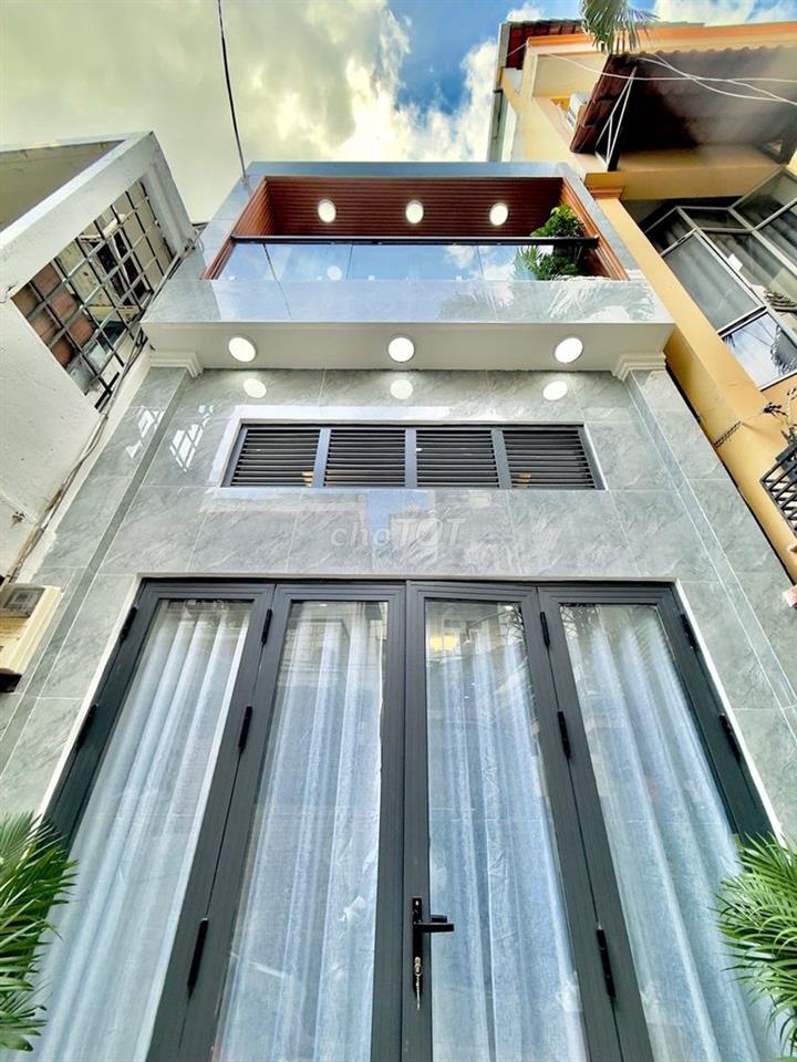 Nhà cực đẹp tại Nguyễn Trọng Tuyển - Phú Nhuận