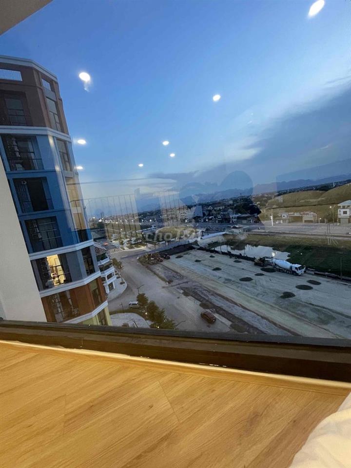 cho thuê căn góc 90m2, 3 phòng ngủ, 2 vệ sinh