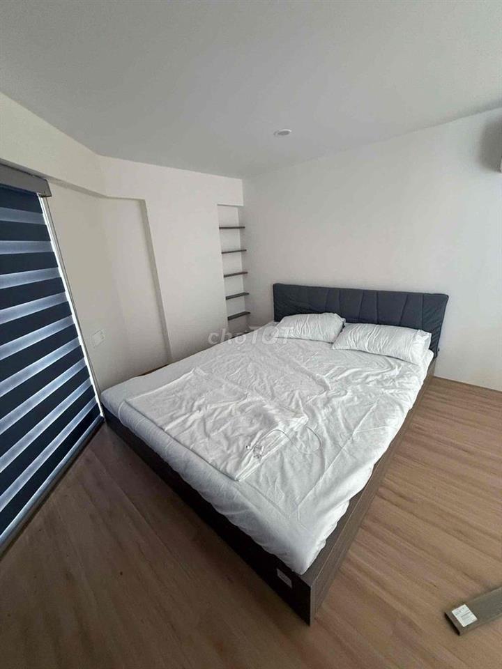 cho thuê căn góc 90m2, 3 phòng ngủ, 2 vệ sinh